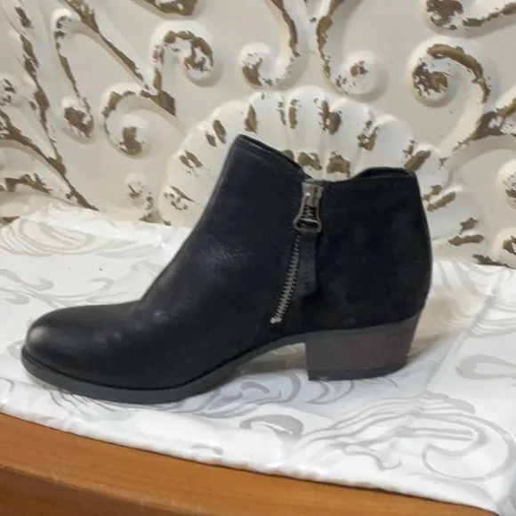 Miz Mooz Double Leather Double Zipper‎ Heeled Ankle Boots