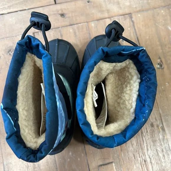 Molo driven arctic landscape snow boots