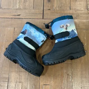 Molo driven arctic landscape snow boots