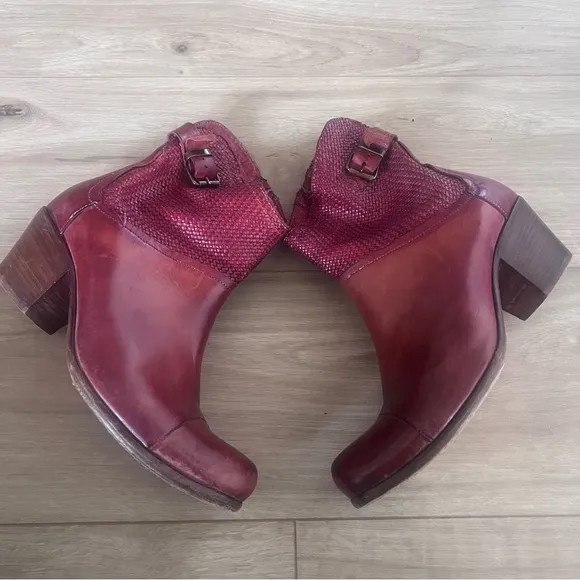 MOMA Ankle Boots Red Burgundy Leather made in Italy Sz 40