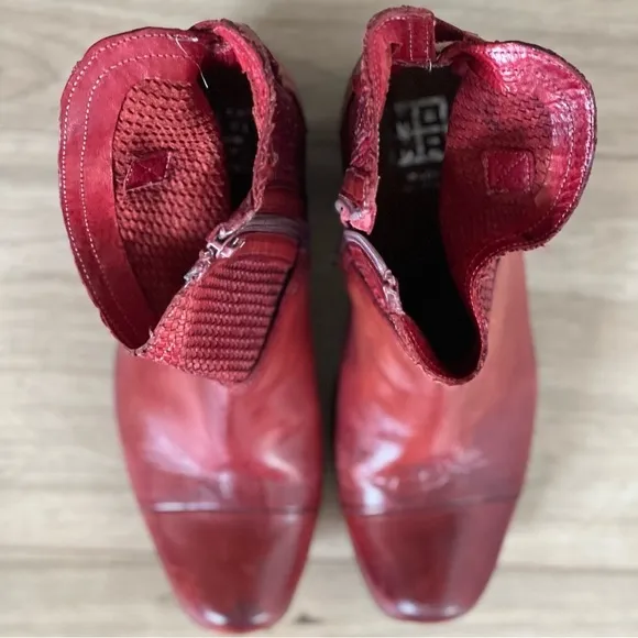 MOMA Ankle Boots Red Burgundy Leather made in Italy Sz 40
