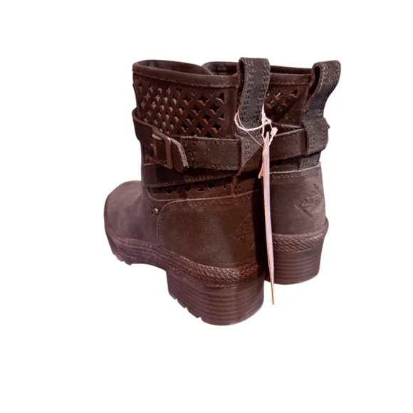 Muck boot company waterproof liberty ankle boot laser cut black size 7