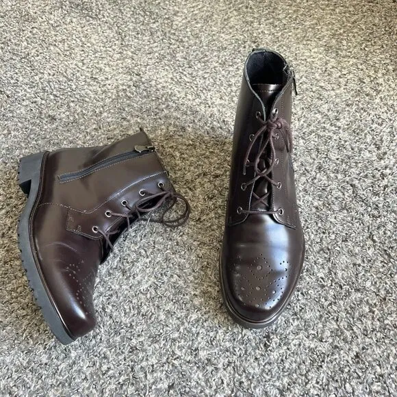 Munro Sarah Brown Burgundy Patent Leather combat boots wingtip Lace Zip 9 W New
