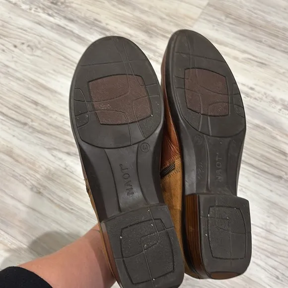 NAOT Helm boots in cognac size EU 41