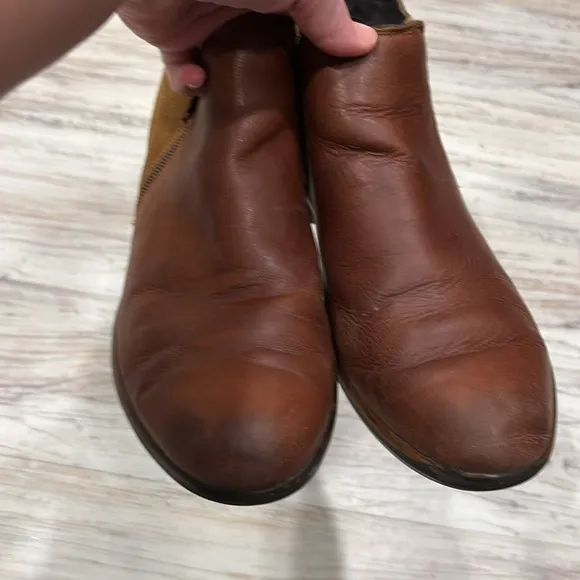 NAOT Helm boots in cognac size EU 41