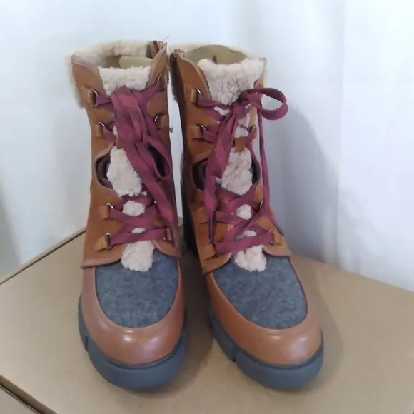 Naturalizer Boots Womens Size 9 Myla Brown Block Heel Lace Zip Nwt