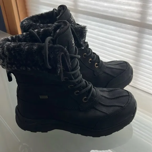 🥾Nearly New ADIRONDACK eVent Waterproof UGG Winter BOOTS BLACK Women’s 6 (EU 37)