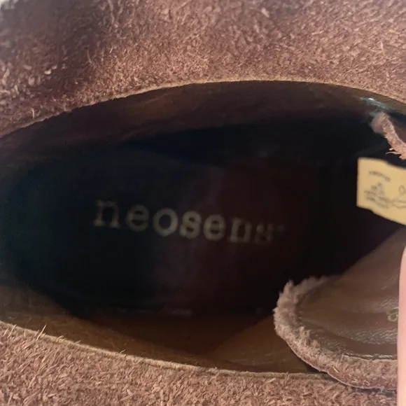 Neosens brown leather heeled lace-up ankle boots