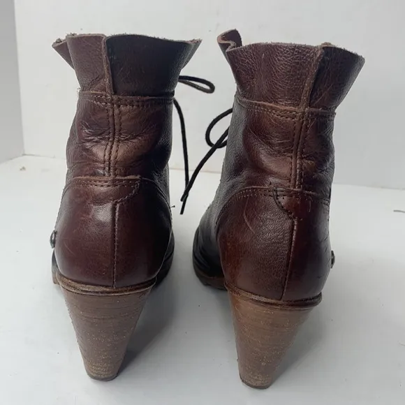 Neosens brown leather heeled lace-up ankle boots