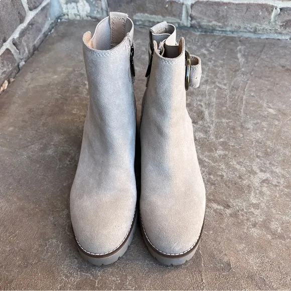 NEW Blondo Dakota Sand Suede Waterproof Ankle Boot Sz 7.5