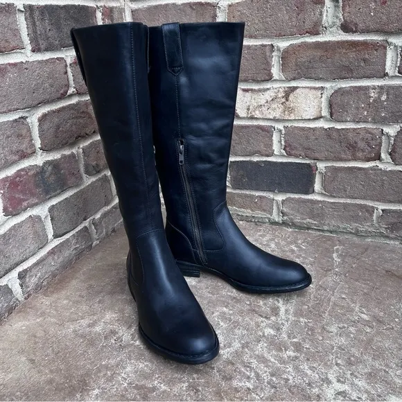 NEW BORN Shaunie Black Leather Knee High Boots Wide Calf Women’s 7.5 M