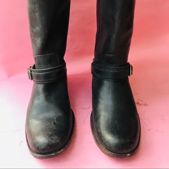 New dark gray Frye pull on leather riding boots