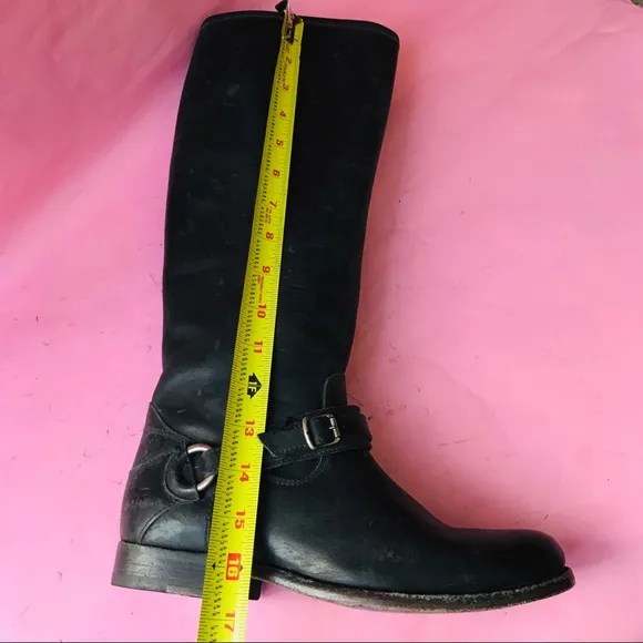 New dark gray Frye pull on leather riding boots