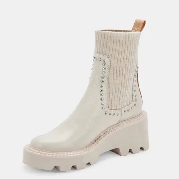 NEW Dolce Vita Hoven Stud H2O Waterproof Chelsea Boots, Ivory Leather Size 9.5