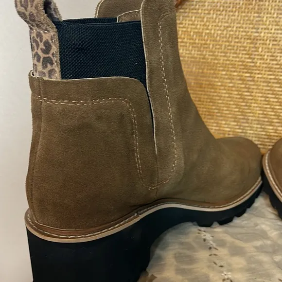 New Dolce Vita - Huey H2O Suede Boots Size 10