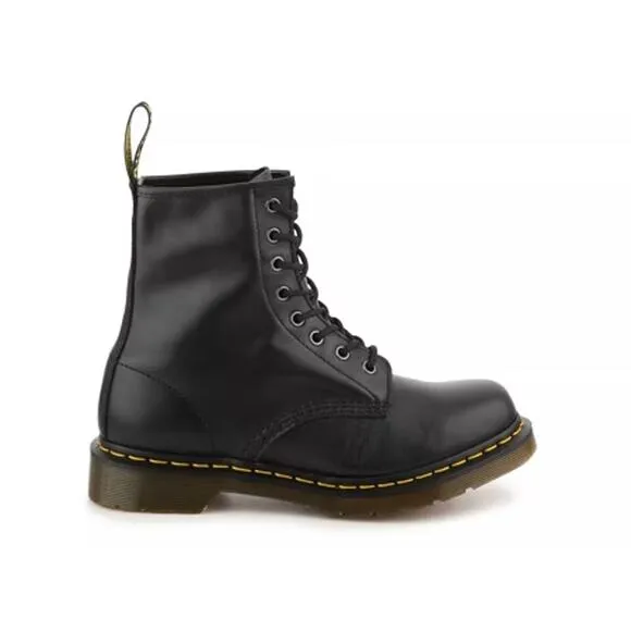 New Dr. Martens 1460 Smooth Leather Lace Up Boot Black NWT