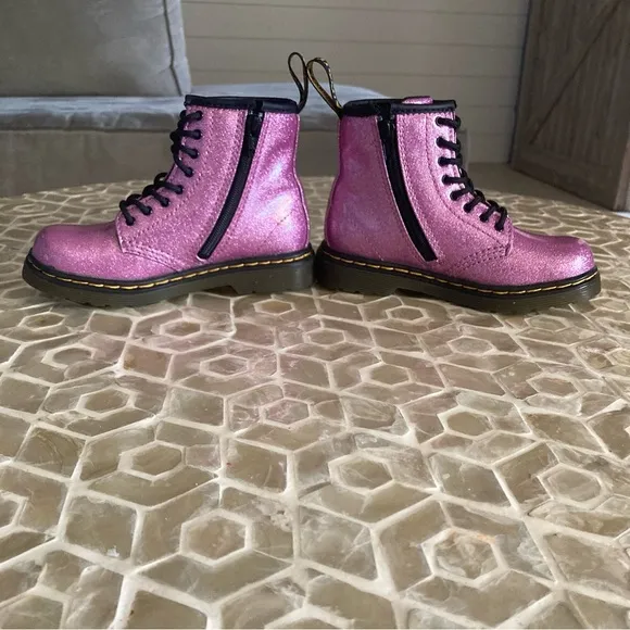 NEW!  Dr. Martens Girls' 1460 Coated Glitter Boots -Little Kid (10)
