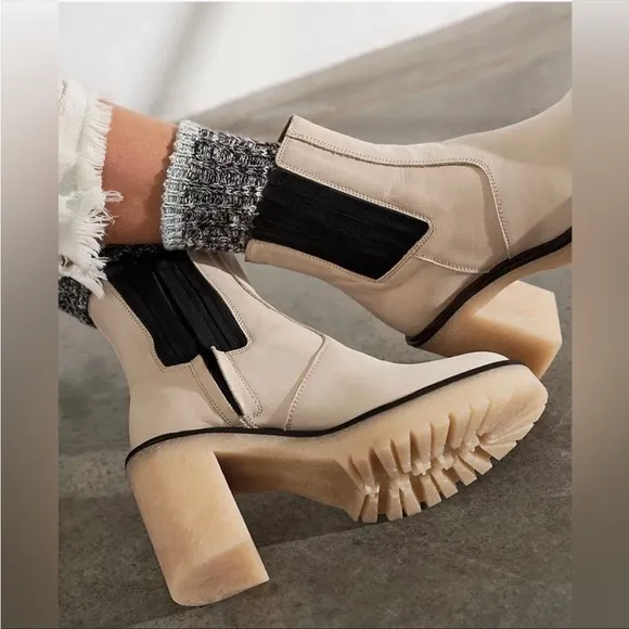 NEW FREE‎ PEOPLE James Chelsea Boots White Leather Chunky Block Heel