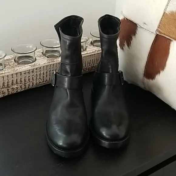 NEW! Frye Black Leather Buckle Boots