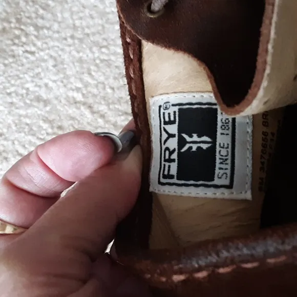 New FRYE BOOTS