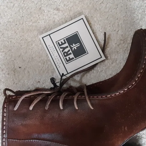 New FRYE BOOTS