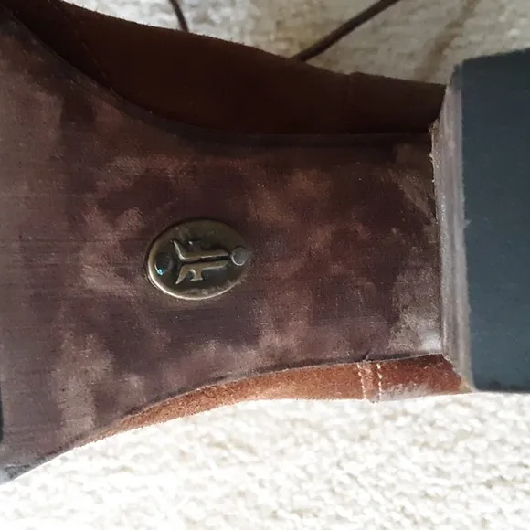 New FRYE BOOTS