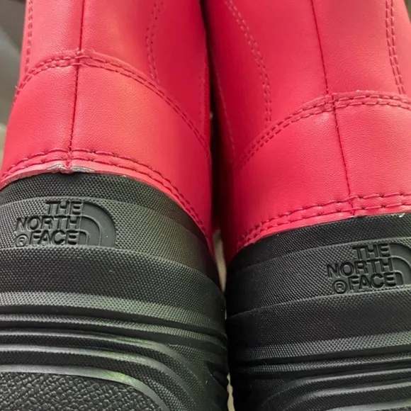 NEW Girl The North Face Alpenglow Pink Snow Boots size 6