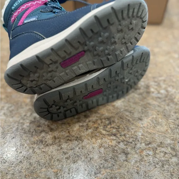New Girls Merrell Snow Boots