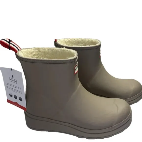 NEW HUNTER Short Insulated Slip-On Comfort Boots – Women's 7 – Tan