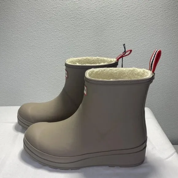 NEW HUNTER Short Insulated Slip-On Comfort Boots – Women's 7 – Tan