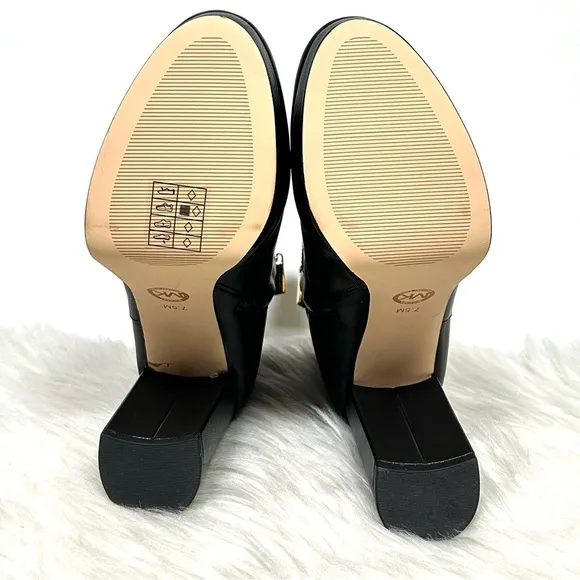 New in Box Michael Michael Kors Black Gold Logo Parker Platform Boots Size 7.5