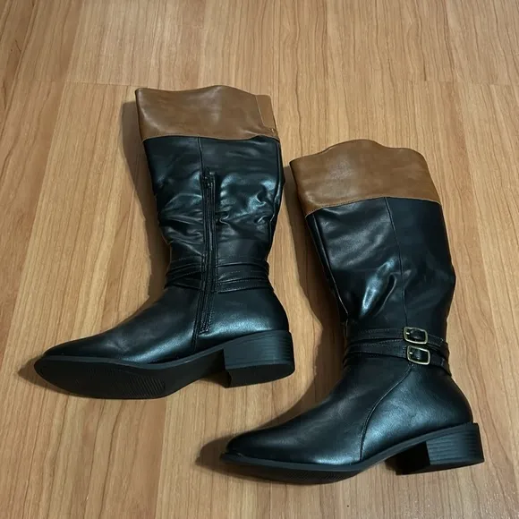New in box True Craft Riding Boots