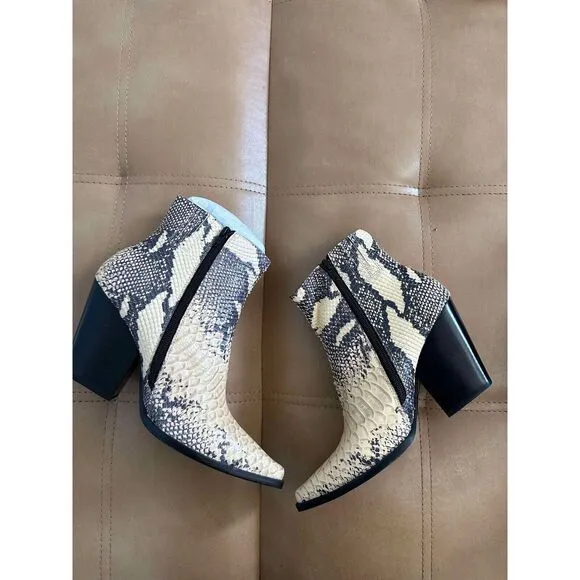 New Jeffrey Campbell Flynn Ankle Boot Beige Snake Free People Bootie Size 8