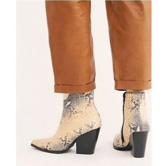 New Jeffrey Campbell Flynn Ankle Boot Beige Snake Free People Bootie Size 8