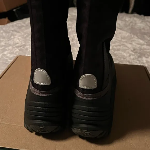 NEW KAMIK WATERBUG 5 UNISEX WATERPROOF WINTER BOOTS
