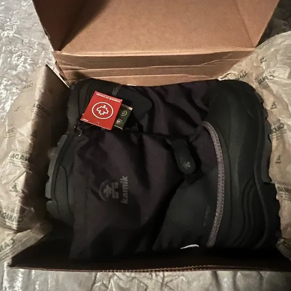 NEW KAMIK WATERBUG 5 UNISEX WATERPROOF WINTER BOOTS