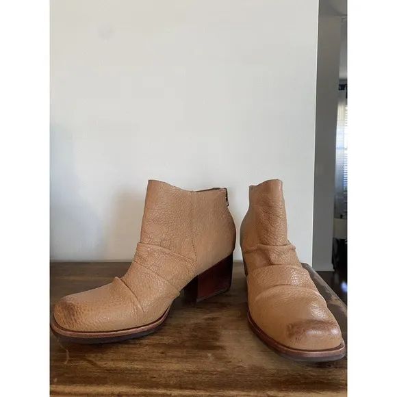 New Kork-Ease Womens Kissel Leather Boots Sz 6.5 Bootie in Dhiaphano K41411 Nude