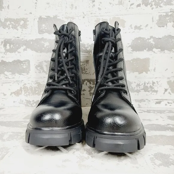 New MIA Black Faux Leather Block Heel Round Toe Lace Up Side Zip Boots H58