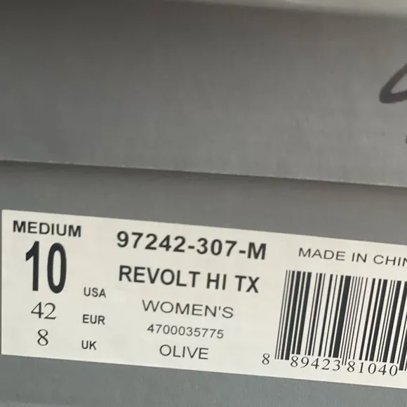 New | Palladium Women’s Revolt High Top  Olive and Black Vegan Boots, size 10