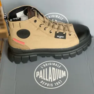 New | Palladium Women’s Revolt High Top  Olive and Black Vegan Boots, size 10