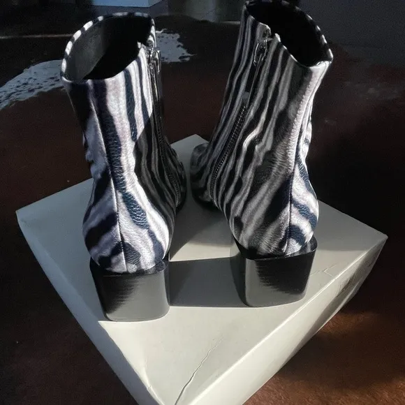 NEW SIGERSON MORRISON ANKLE BOOTS!