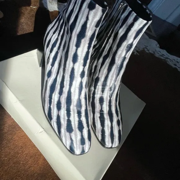 NEW SIGERSON MORRISON ANKLE BOOTS!