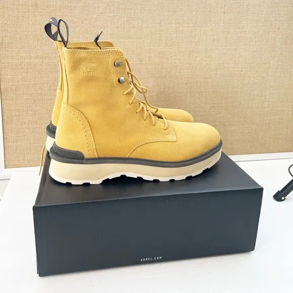 New SOREL Hi-Line Leather Platform Combat Boots Geo Yellow/Jet Waterproof Size 9