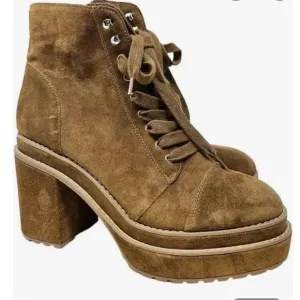 NEW Steve Madden Ember Brown Suede Lace Up Chunky Platform Boot Combat Lug