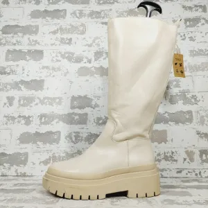 NEW Steve Madden Women's Macall White Chunky Heel Fashion Boots T726