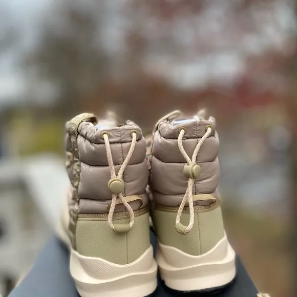 New! The North Face Women’s Thermoball Lace Up Winter Warm Snow Boots  S…