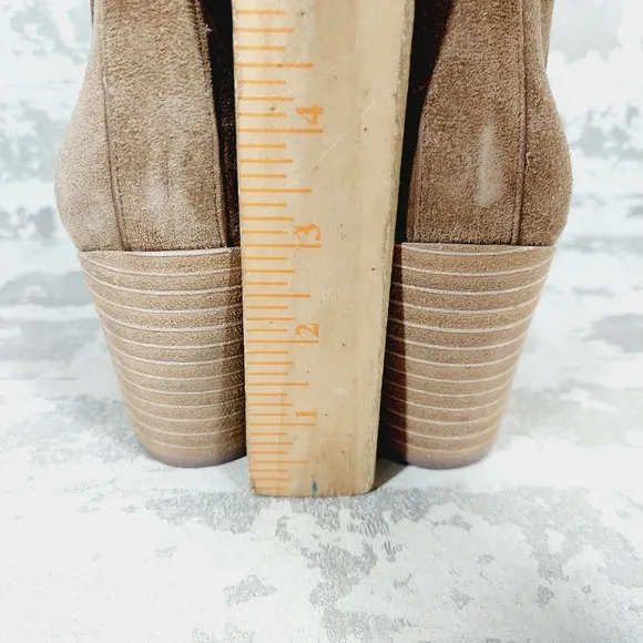 NEW Tory Burch Beige Tan Suede Leena Ankle Boots E763