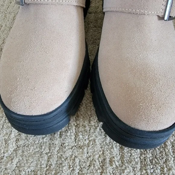 New UGG Ashton Short Waterproof Suede Buckle Boots, Size 7.5