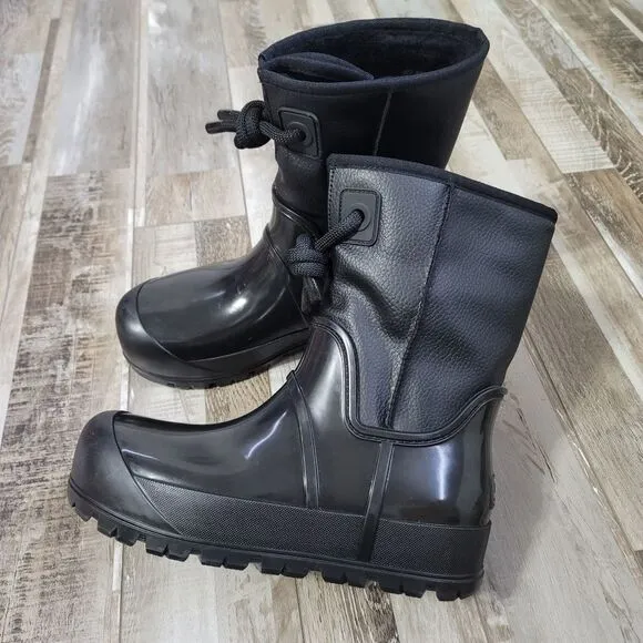 New UGG Raincloud black boots size 10