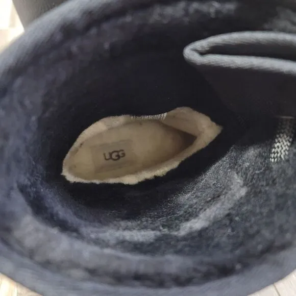 New UGG Raincloud black boots size 10